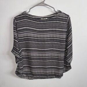 H&M Black and White Patterned Women's Top